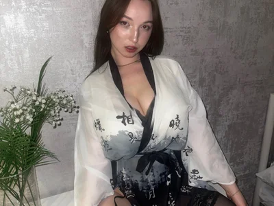 CecileBrickstone — cam show live