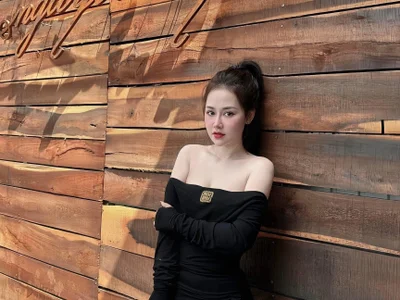 Christine-le1 — cam show live