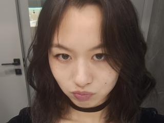 EmiliaBrackemyre — cam show live