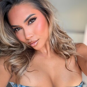 ExoticLILYxo — cam show live