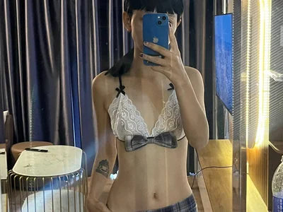gabby_little — cam show live