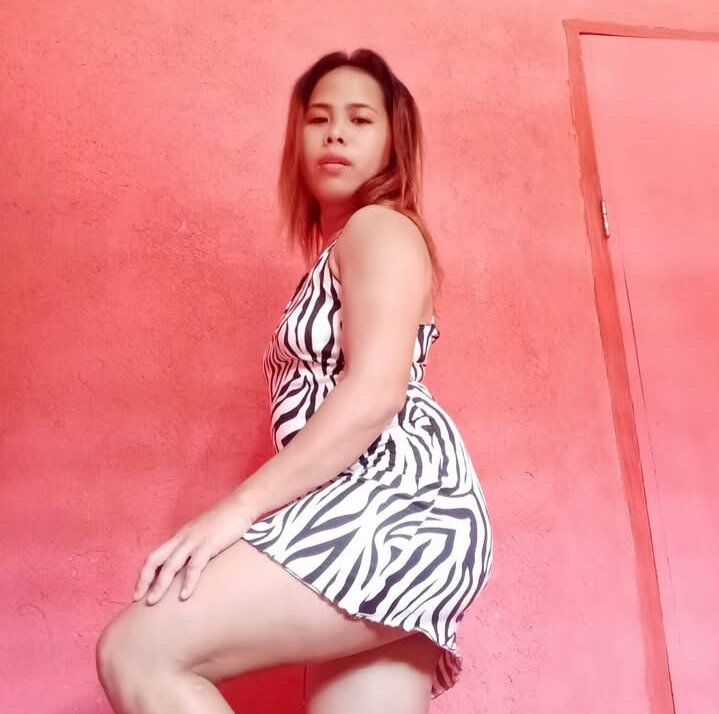HotAndrea69 — cam show live