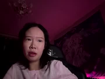 kelleepanas — cam show live