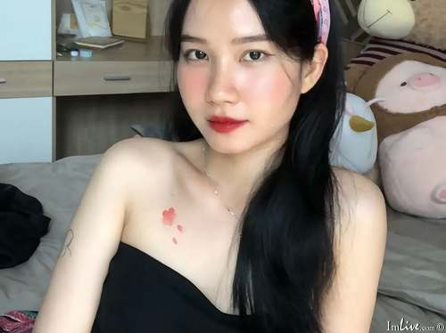 Lilyyy — cam show live