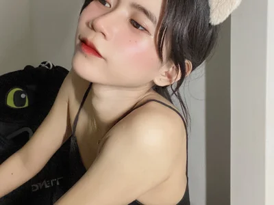 littlemiilk — cam show live