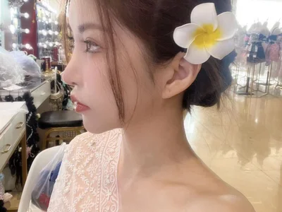 Lucky-Cora — cam show live