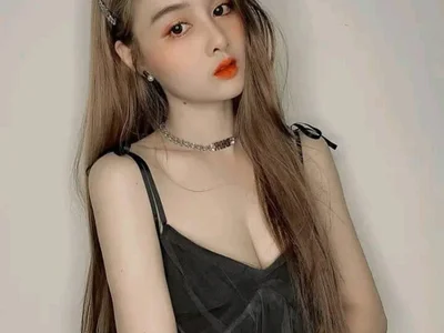 Lucy-Gold — cam show live