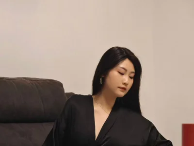 micromicro-- — cam show live