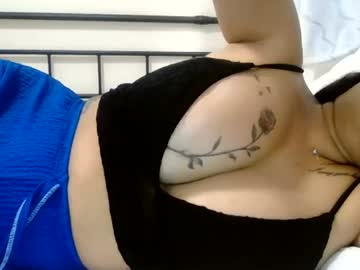 naughty080592 — cam show live