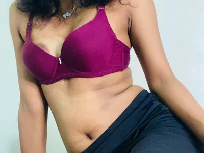 Nurvi_sharavya — cam show live