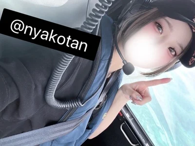 nyakotan — cam show live