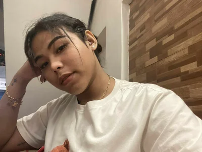 Poppy25_asianhappy — cam show live