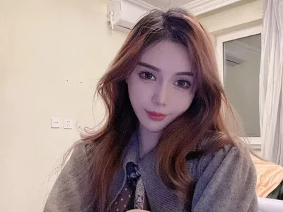 QMQM6 — cam show live