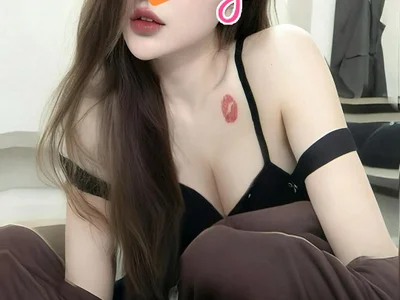 Quynhbabysexy — cam show live