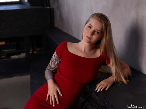 SirenaFarrell — cam show live