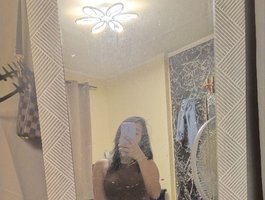 xxTrexie18 — cam show live