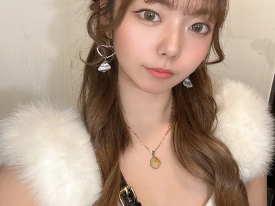 YUA_0425 — cam show live