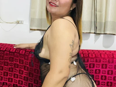 yummy_mia — cam show live